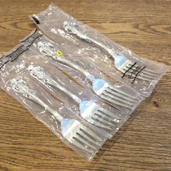 4 PC(2 spoons, 2 forks) Original Wallace Sterling Silver Rose - Picture 4 of 7